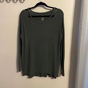 Closet closing American Eagle Soft & Sexy Plush Green Long Sleeve Sweater Sz M